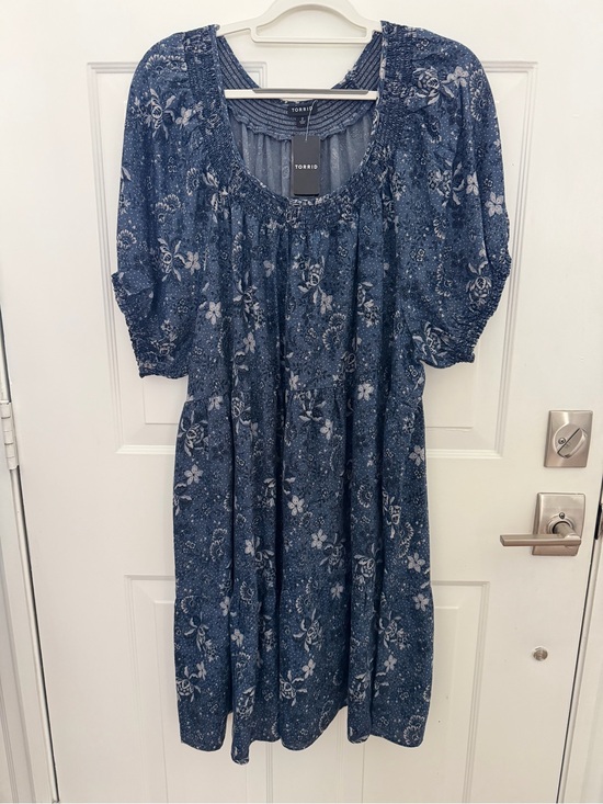 torrid Dresses & Skirts - torrid Indigo Blue Floral Smocked Midi Dress